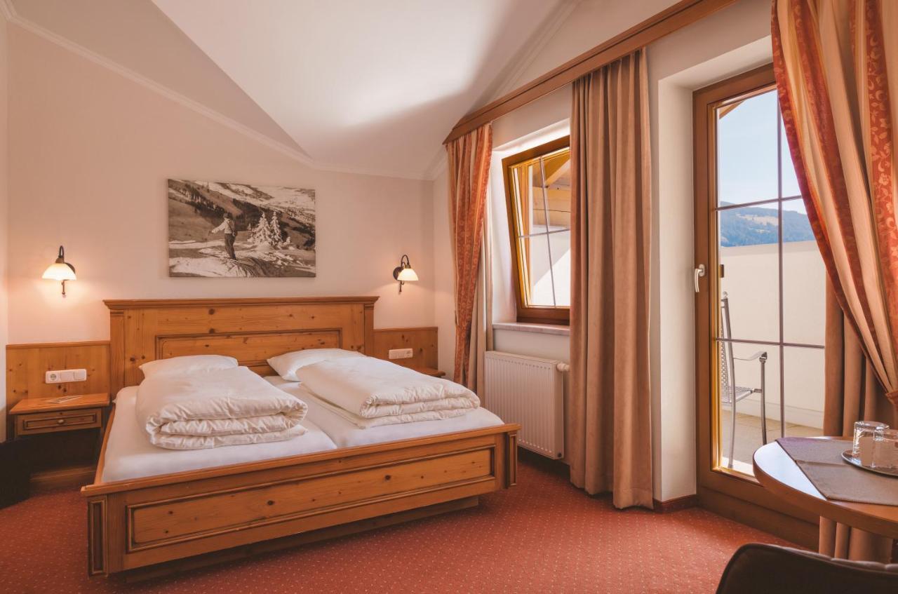 Loipenstubn Hotel Brixen im Thale Bagian luar foto