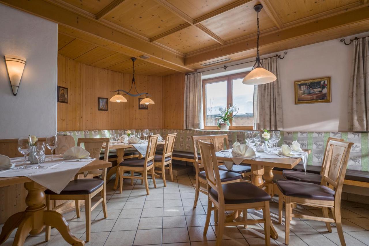 Loipenstubn Hotel Brixen im Thale Bagian luar foto