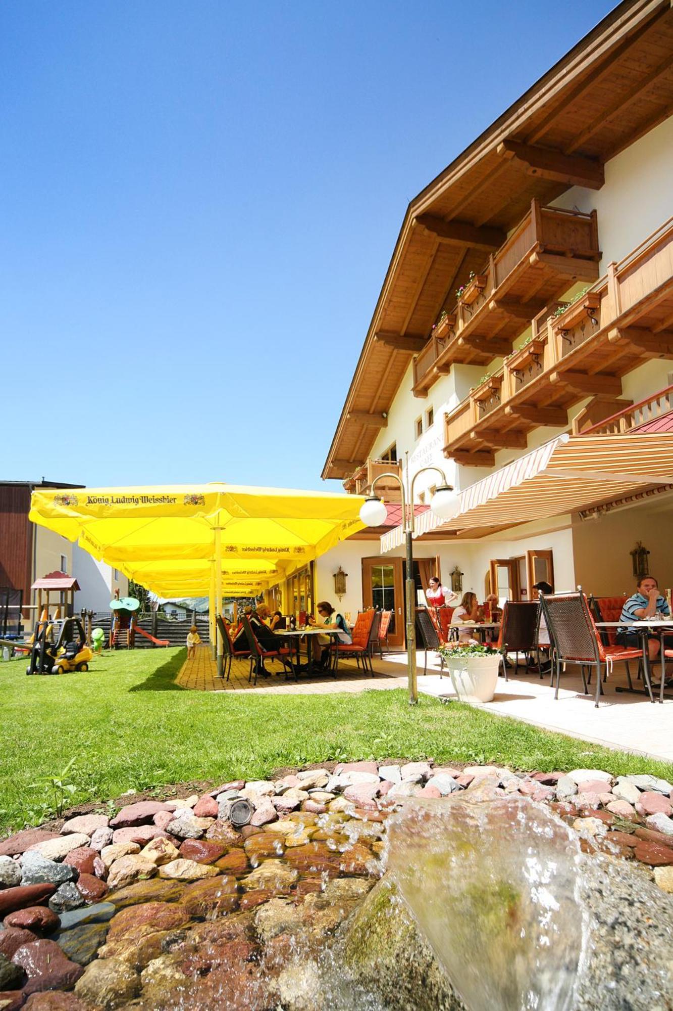 Loipenstubn Hotel Brixen im Thale Bagian luar foto
