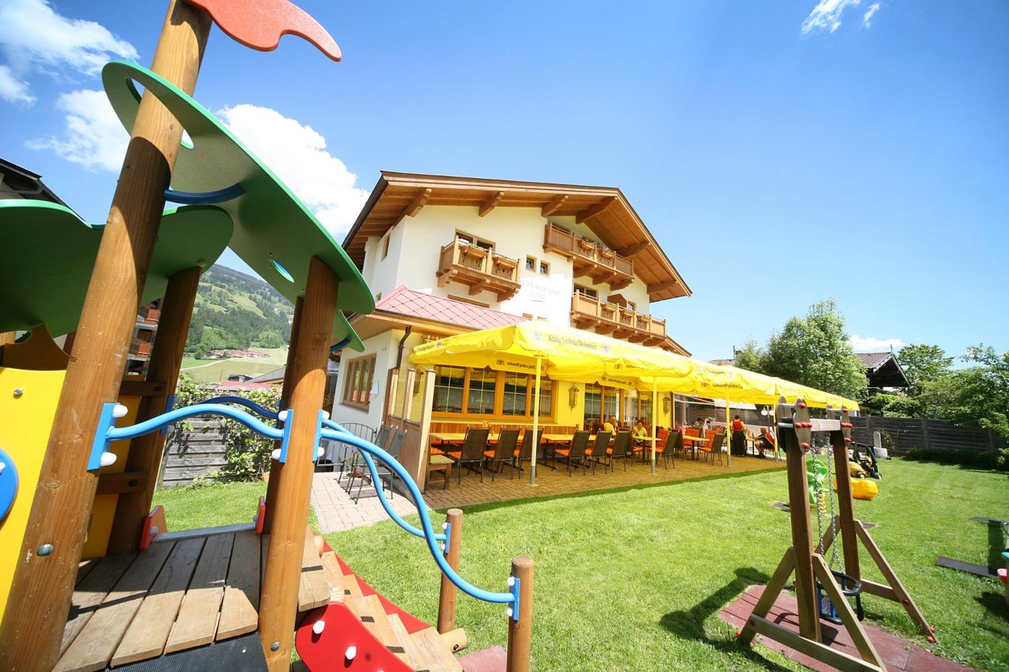 Loipenstubn Hotel Brixen im Thale Bagian luar foto