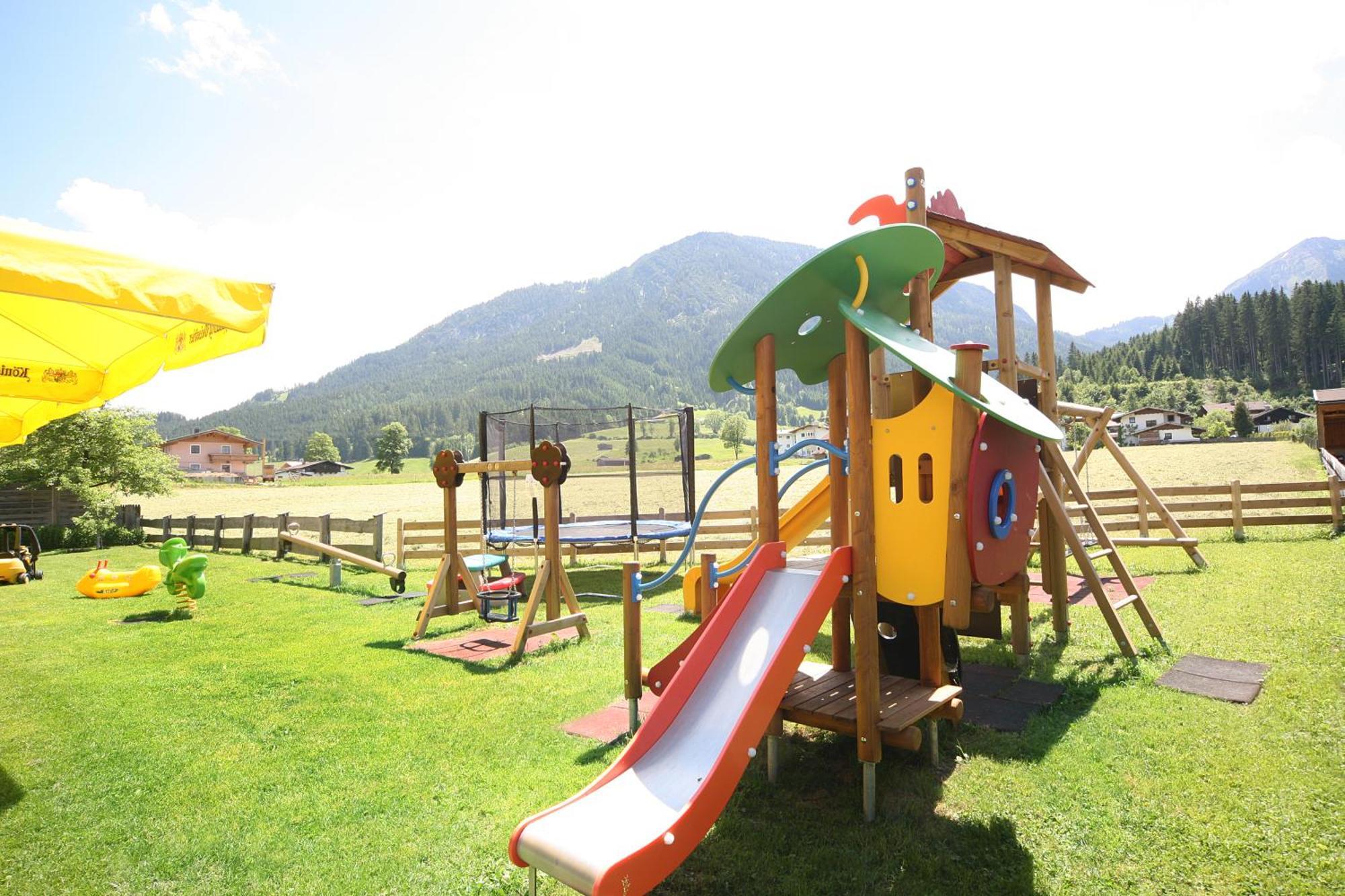 Loipenstubn Hotel Brixen im Thale Bagian luar foto