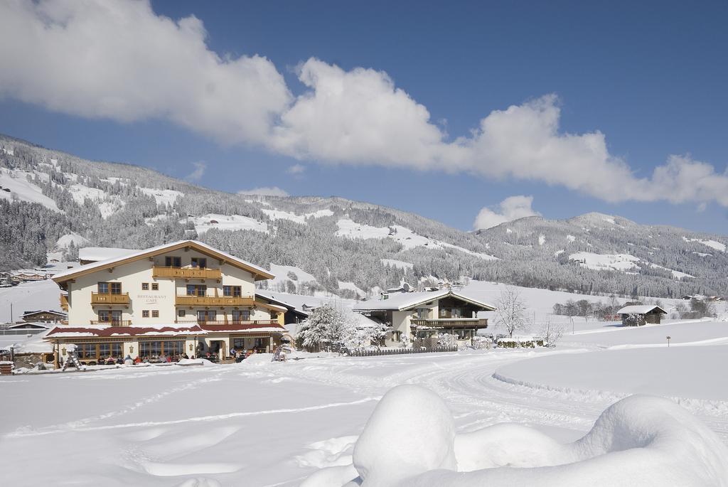 Loipenstubn Hotel Brixen im Thale Bagian luar foto
